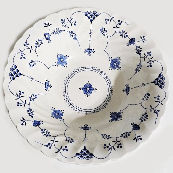 VTG Yorktown 8" Vegetable Bowl Stafforshire Salem English China Blue White - Picture 1 of 8